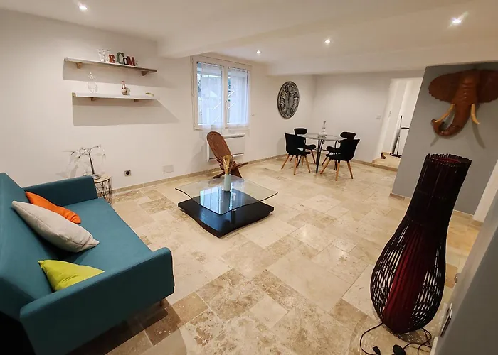 T3 Neuf Proche Centre Ville, Clim Et Parking Et Edf *