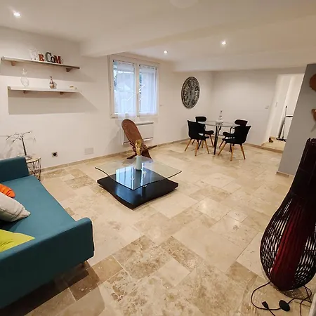 T3 Neuf Proche Centre Ville, Clim Et Parking Et Edf *